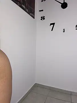 miapichxs online show from March 11, 3:34 am