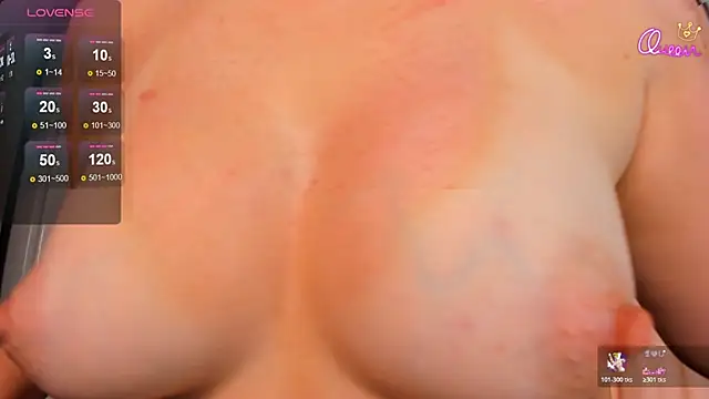 Snapshot of azure_moon2 chatting on July 3, 10:32 am azure moon2 online show from July 3, 10:32 am