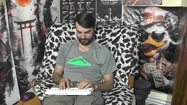 00george online show from April 13, 7:30 pm