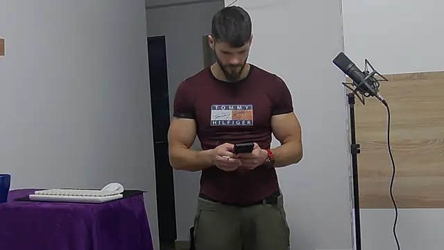 MauroTwin online show from February 5, 5:42 pm