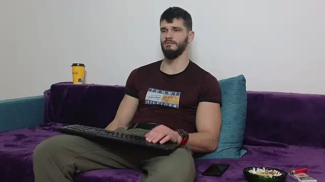 MauroTwin online show from February 18, 7:19 pm