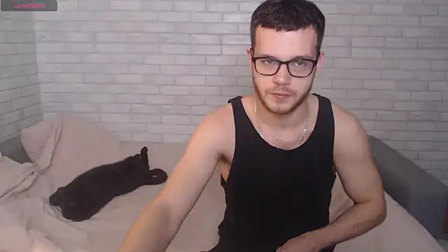 Snapshot of Alexxx_horny chatting on December 22, 11:11 am Alexxx horny online show from December 22, 11:11 am