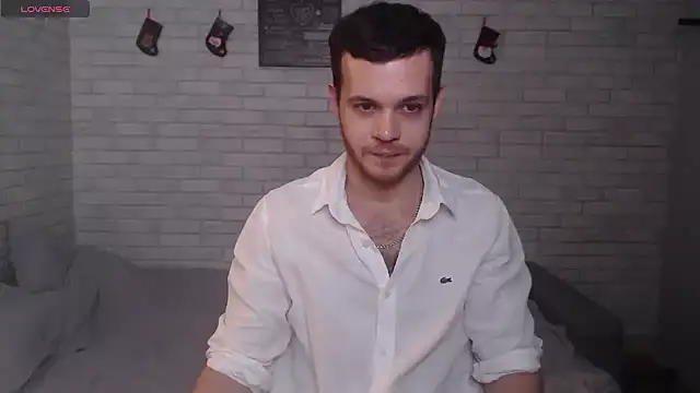 Snapshot of Alexxx_horny chatting on January 9, 2:40 pm Alexxx horny online show from January 9, 2:40 pm