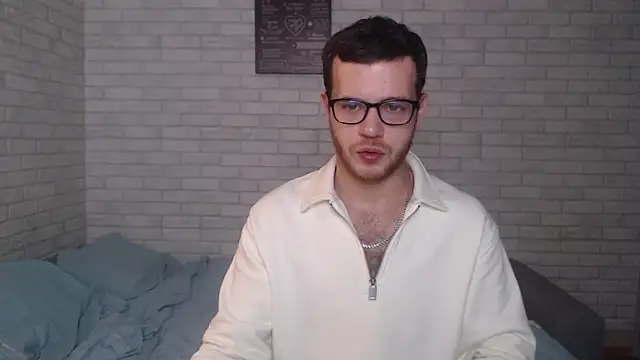 Snapshot of Alexxx_horny chatting on January 17, 6:12 pm Alexxx horny online show from January 17, 6:12 pm