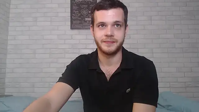 Snapshot of Alexxx_horny chatting on January 18, 6:53 pm Alexxx horny online show from January 18, 6:53 pm