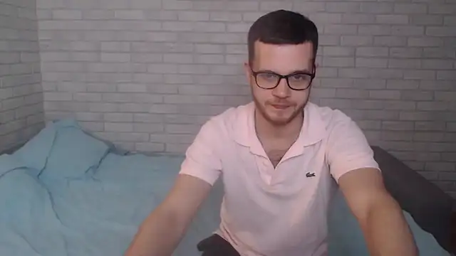 Snapshot of Alexxx_horny chatting on February 14, 3:15 pm Alexxx horny online show from February 14, 3:15 pm