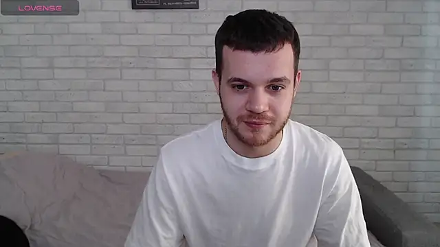 Snapshot of Alexxx_horny chatting on March 21, 7:57 am Alexxx horny online show from March 21, 7:57 am