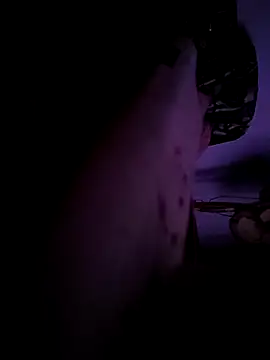 Snapshot of Mini865433 chatting on November 12, 2:01 am Mini865433 online show from November 12, 2:01 am