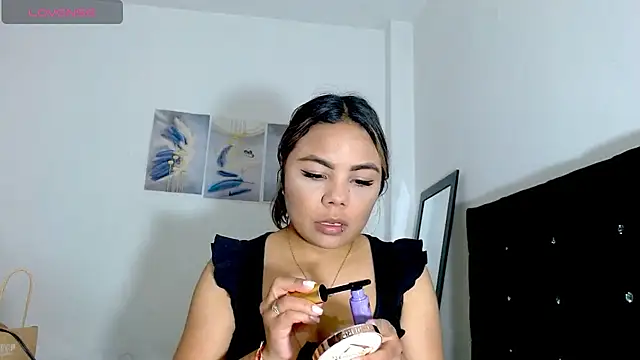 Kylie loveee online show from May 20, 12:33 pm