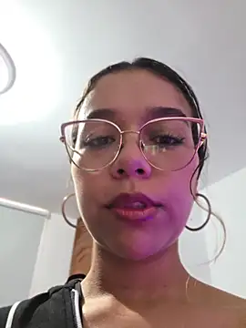 Andrea-Queen online show from June 10, 7:46 pm