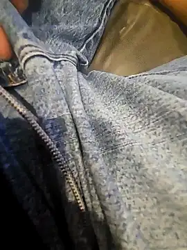 Snapshot of m6sp1 chatting on March 2, 11:55 pm m6sp1 online show from March 2, 11:55 pm