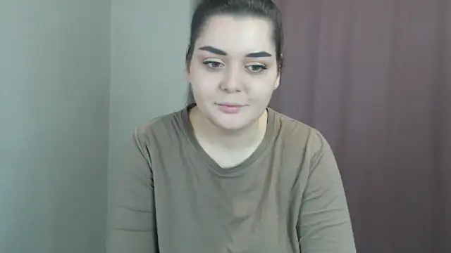 ohhhMie online show from December 12, 11:03 pm