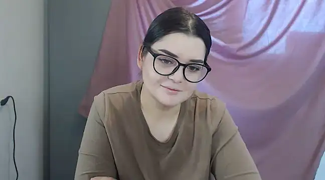 ohhhMie online show from February 11, 7:44 am