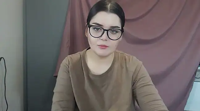 ohhhMie online show from February 11, 6:55 pm