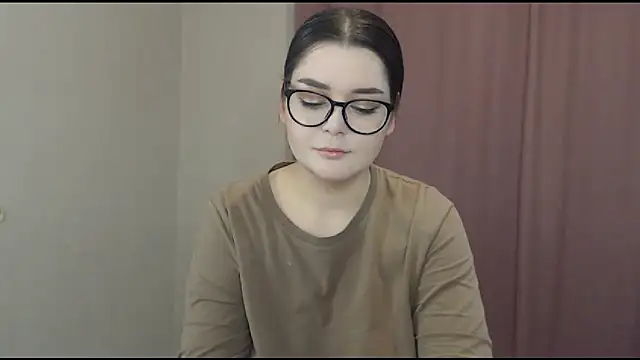 ohhhMie online show from March 1, 10:10 pm