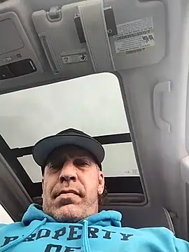 trucker1979 online show from April 5, 8:17 pm