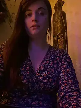 Snapshot of PhotoBabe chatting on December 21, 3:25 am PhotoBabe online show from December 21, 3:25 am