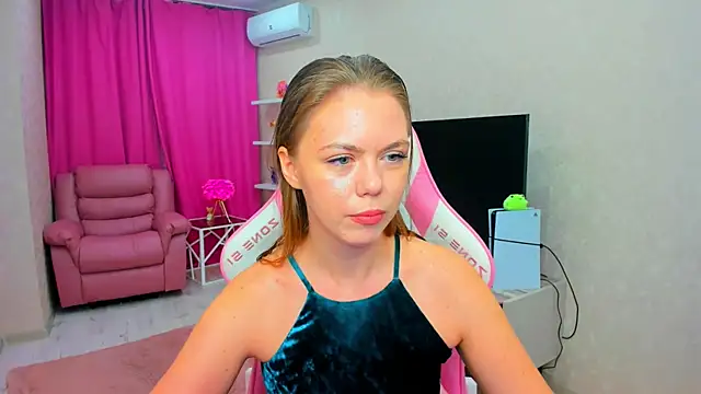 Strawberrye online show from May 24, 3:22 am