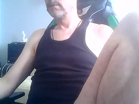 Snapshot of boran34 chatting on July 2, 3:29 pm boran34 online show from July 2, 3:29 pm