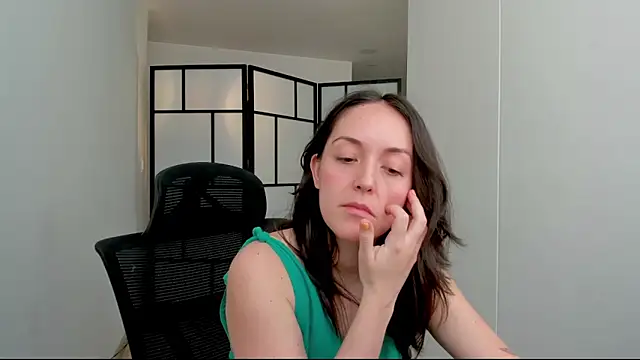 Snapshot of molly_marmalade_ chatting on December 3, 4:16 pm molly marmalade online show from December 3, 4:16 pm