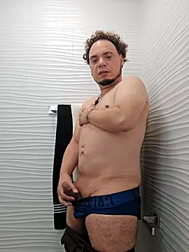 latinoflpr online show from March 10, 2:33 pm