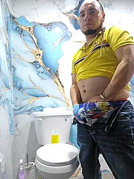 latinoflpr online show from March 26, 12:28 am