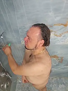 latinoflpr online show from April 21, 1:18 am