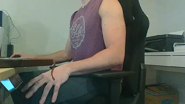 Snapshot of Bloopers66 chatting on May 5, 12:24 pm Bloopers66 online show from May 5, 12:24 pm