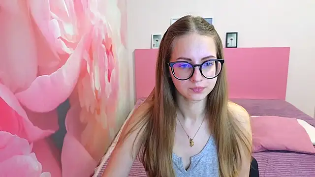 AliceAdams online show from January 30, 9:36 am