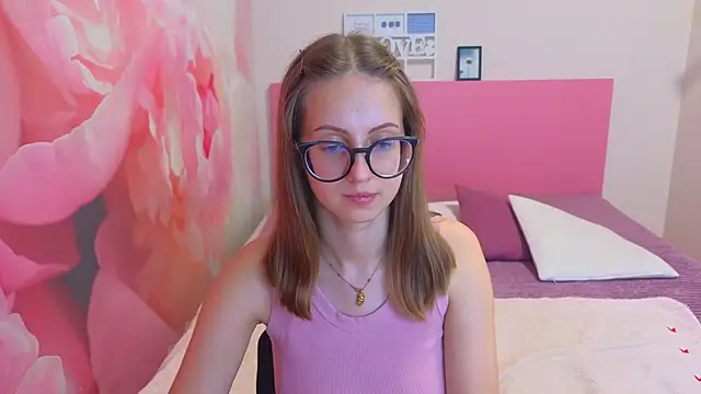 AliceAdams online show from June 29, 10:26 am
