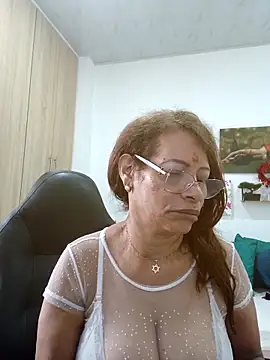 BustyMilf  online show from March 29, 1:00 pm