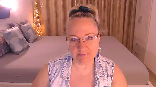 Raisshy online show from March 19, 5:00 am