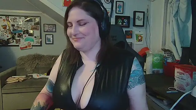royallylit online show from February 15, 2:15 am