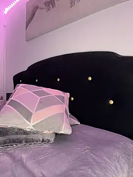 Clara-xoxo online show from March 27, 10:09 pm