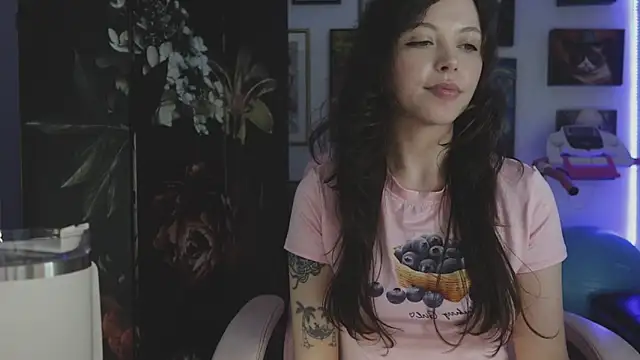 makiyahbelle online show from January 16, 9:57 am