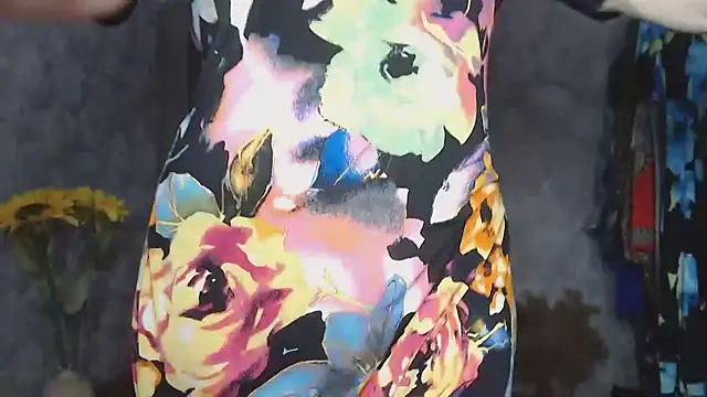 Aziza1 online show from April 10, 1:49 pm