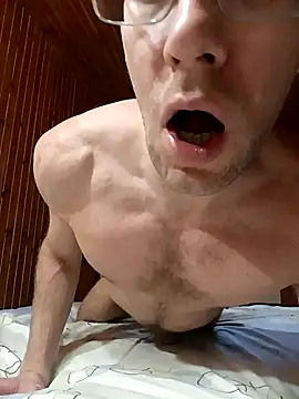 yatshen online show from December 3, 9:51 am