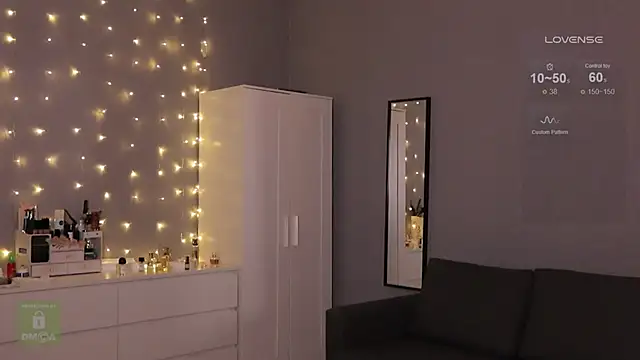 Hit-girl- online show from February 2, 6:42 pm