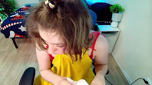 CranberryHot online show from March 10, 11:59 am