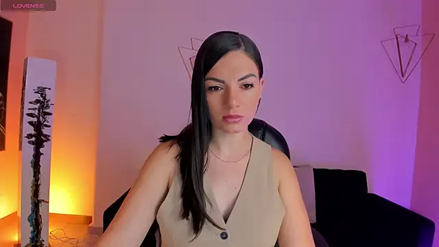 MorganHicks online show from June 23, 10:35 am