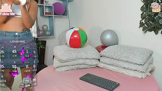 DestinyHills online show from March 13, 1:40 pm