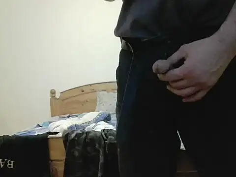 Snapshot of ZDRAVKICH chatting on February 9, 7:51 pm ZDRAVKICH online show from February 9, 7:51 pm