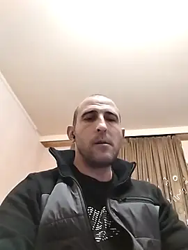 Snapshot of ZDRAVKICH chatting on April 13, 8:25 pm ZDRAVKICH online show from April 13, 8:25 pm