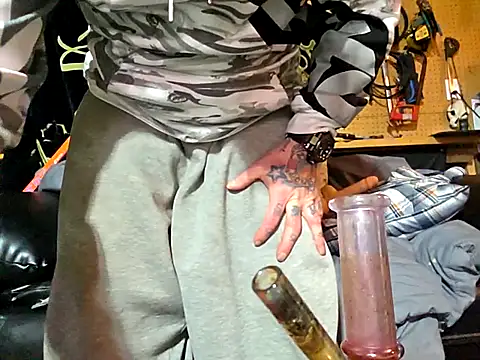 canadacockinme online show from November 1, 9:11 am