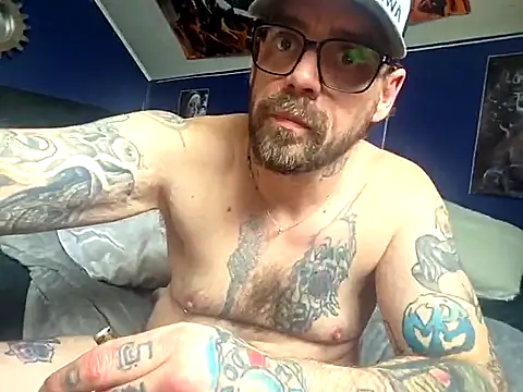 canadacockinme online show from May 1, 7:29 pm
