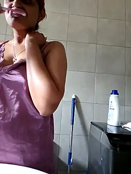 DirtySnowball69 online show from December 21, 11:50 am