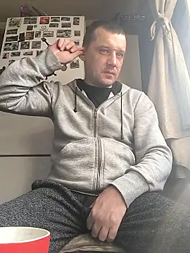 DanielOhCool online show from February 23, 7:39 am