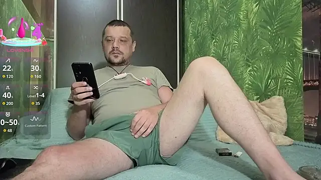 DanielOhCool online show from June 13, 6:33 am