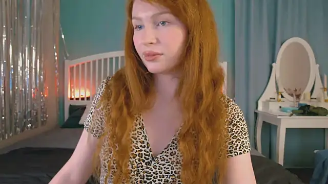 Snapshot of GingerArin chatting on May 29, 12:58 pm GingerArin online show from May 29, 12:58 pm