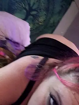 Snapshot of PinkyMarie0729 chatting on November 10, 8:02 am PinkyMarie0729 online show from November 10, 8:02 am